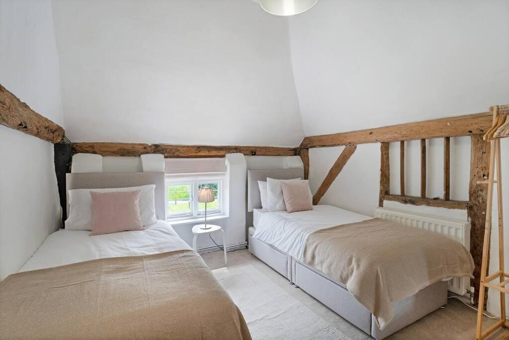 Villa Local Walks Pub Gardens Pet Friendly Landscaped Gardens And Free Private Parking Doddington  Exterior foto